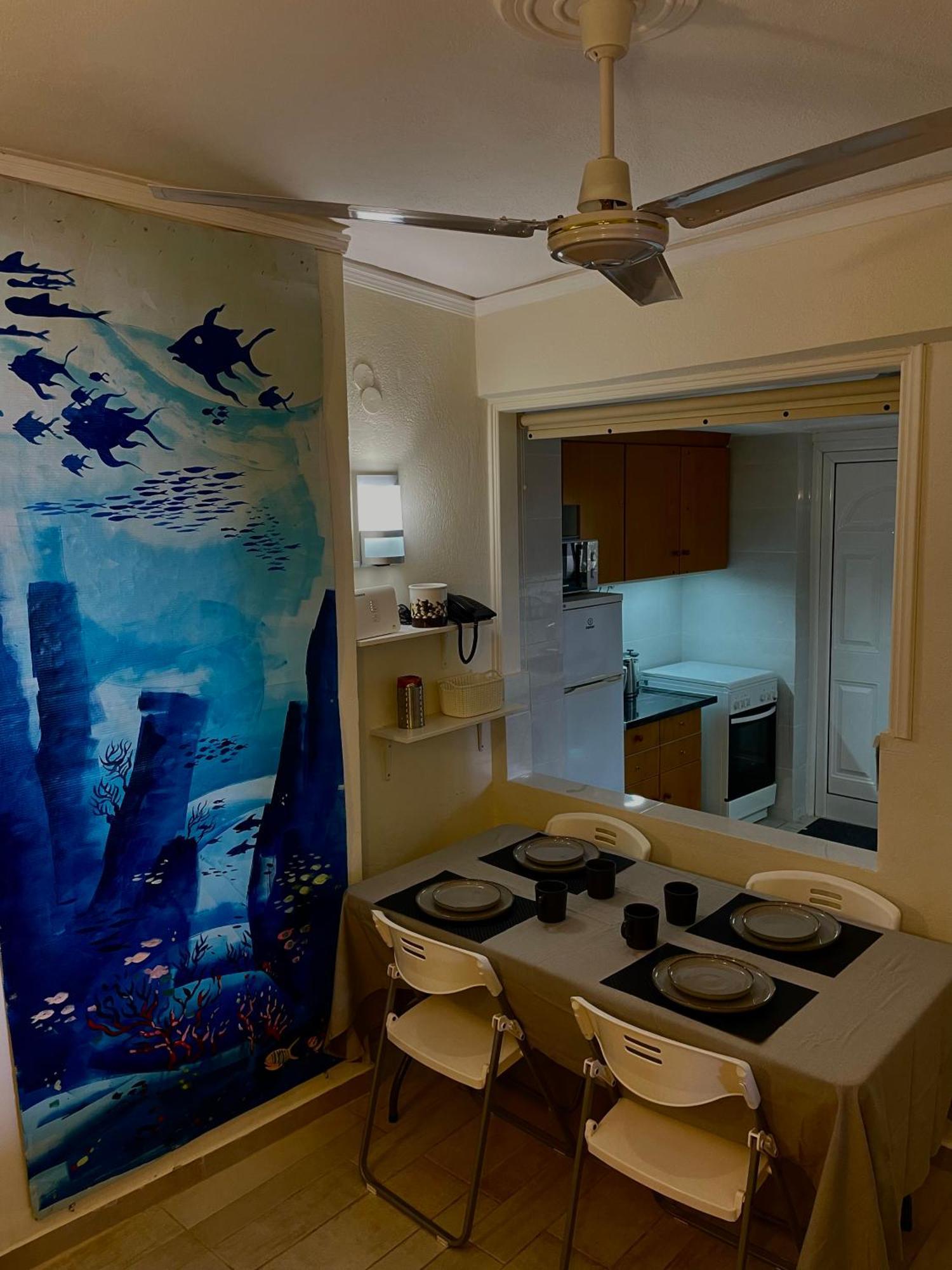 Sea La Vie - Beachfront Retreat 루트라키 외부 사진